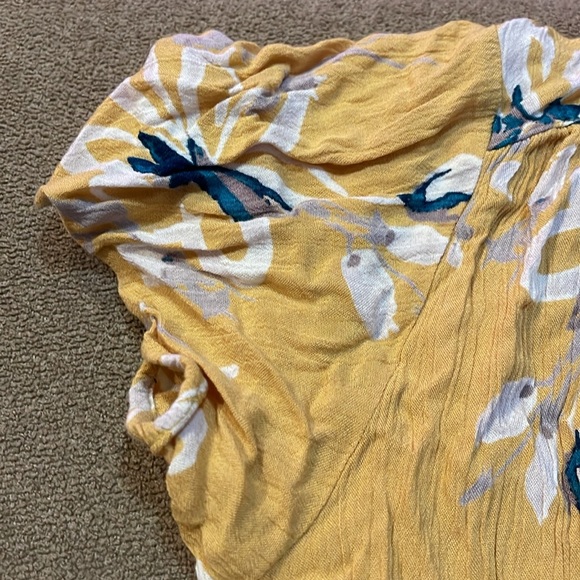 O’Neill Shorts Romper Size Small Yellow Floral (BB) - Picture 4 of 7